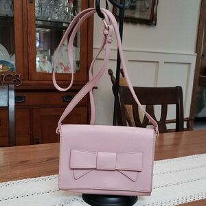 Elegant Pink Bow Crossbody Bag